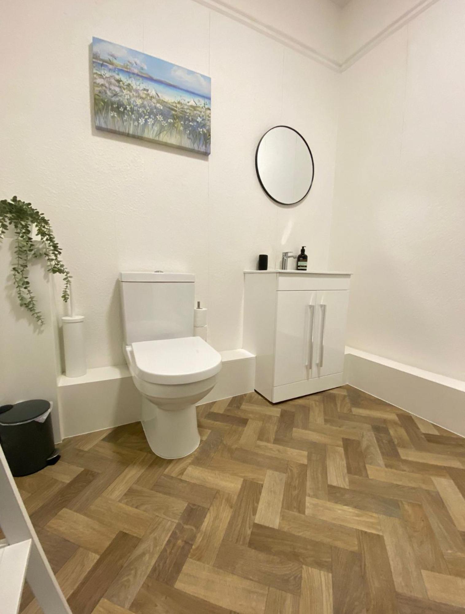 Seaside Escape In Central Bournemouth Spacious Stylish & Inviting Urban Heights Екстер'єр фото
